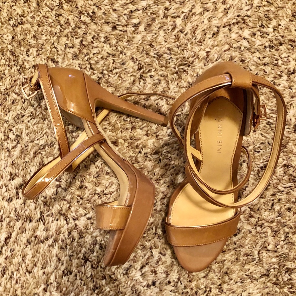 Gianni Bini high Heel sandals